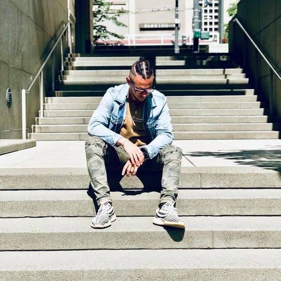 Meet your Posher, Oscar - Picture 1 of 1